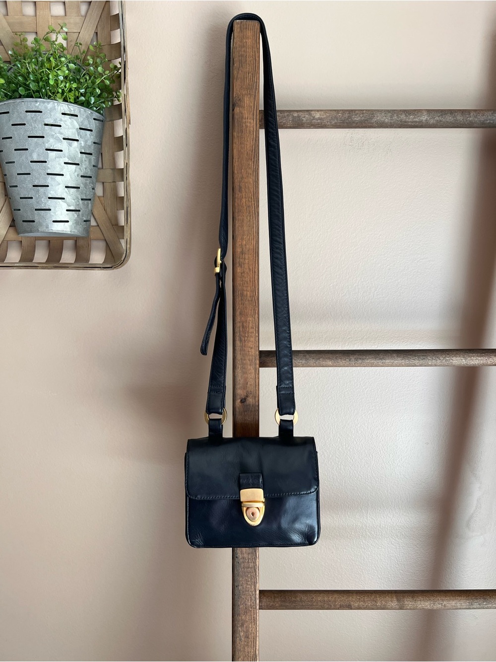 Vintage Perlina New York Navy Leather Mini Crossbody Bag Gold Hardware 90s
